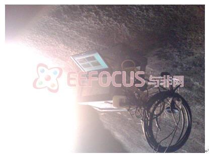 图2-2 施工工地上架设监测平台