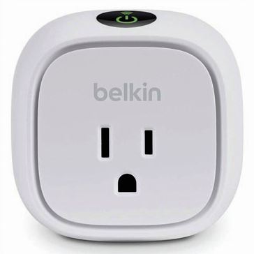 图3.利用Belkin WeMo Insight Switch,您可以在世界的任何地方将设备打开、关闭、定制通知以及更改设备状态。