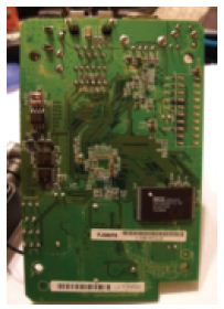 图3:WPS54G打印服务器电路板背面。
